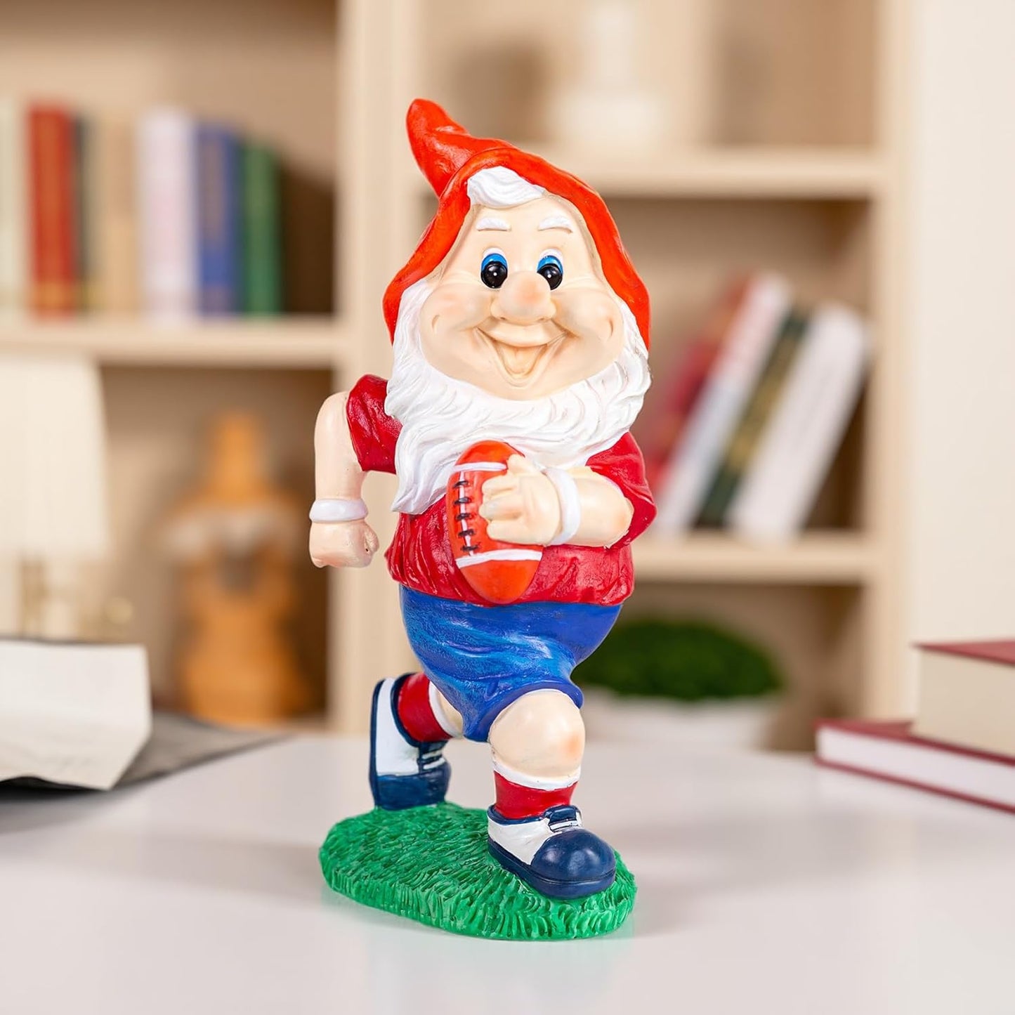 Outdoor Gnome Sculpture Garden Gnome Rugbyl Player Statue, 9.8" Tall Resin Outdoor Decoration, Red and Blue Sports Theme The for Rugby Enthusiasts