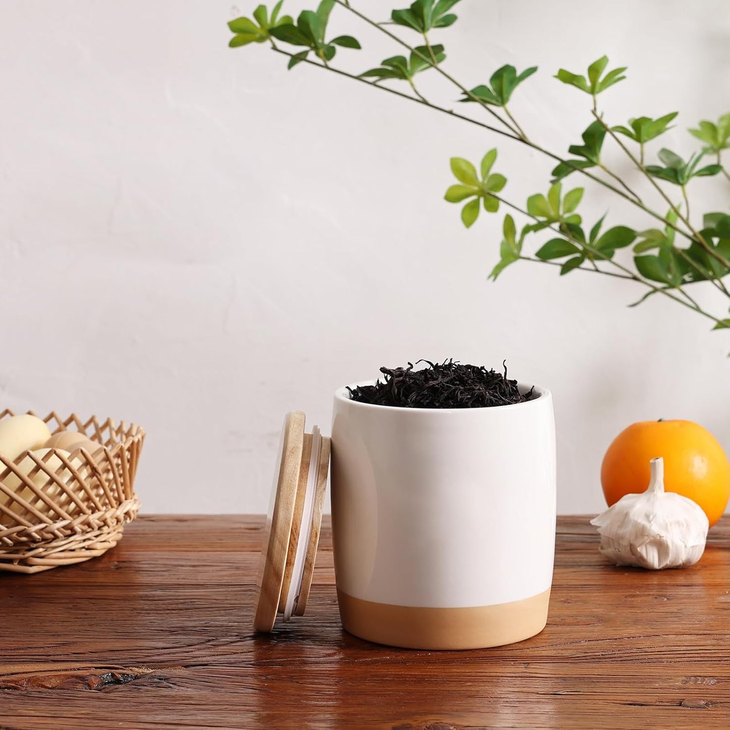 LEETOYI Ceramic Food Storage Jar with Seal Lid,Kitchen Canisters for Countertop, Serving for Ground Coffee, Tea, Sugar, Salt and More, 33 Oz