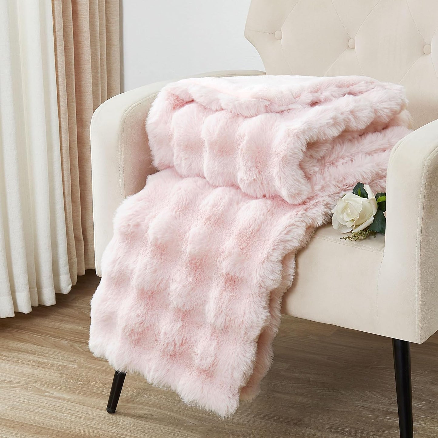 DREAMNINE Oversized Soft Thick Fuzzy Faux Rabbit Fur Throw Blanket Twin Size 60" x 71", Double Sided Comfy Plush Warm Shaggy Fluffy Blankets, Luxury Big Cozy Cute Furry Blanket for Bed Couch Pet, Pink