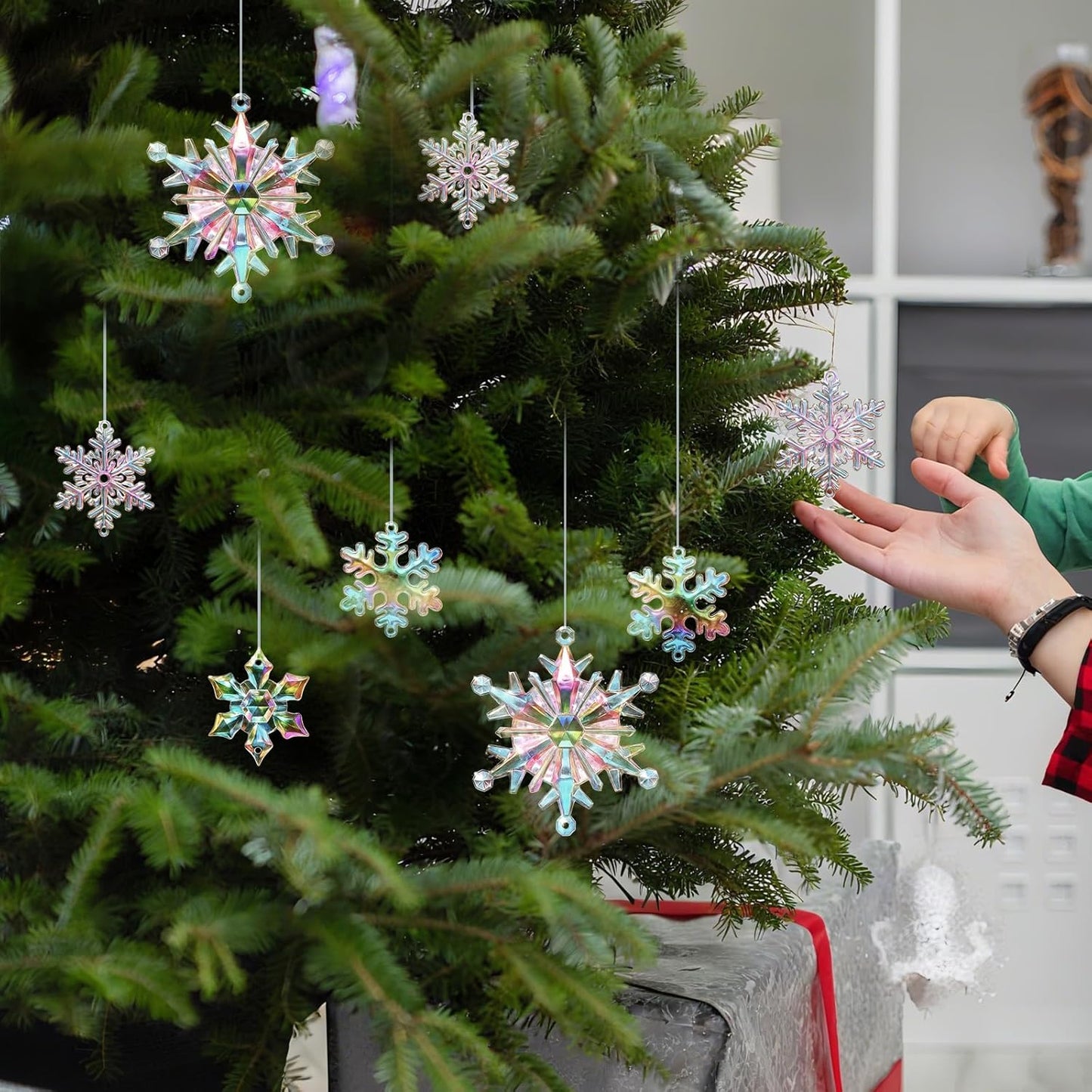 Dilunave 40 Pieces Christmas Snowflake Ornaments Acrylic Christmas Tree Decorations Crystal Snowflakes Translucent Winter Hanging Ornament for Tree(Iridescent)