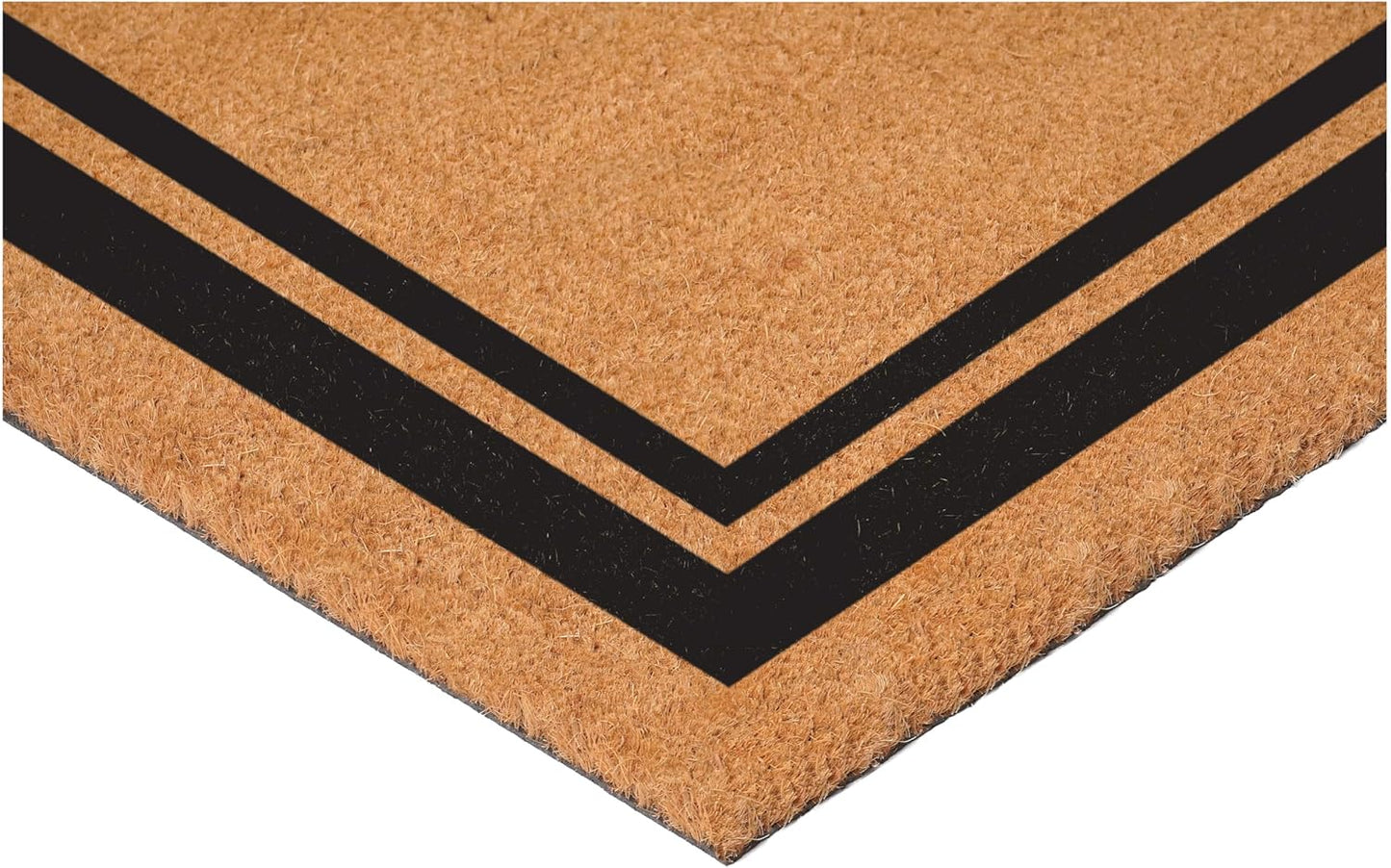 Calloway Mills 152962448 Black Border 24" x 48" Monogram Doormat (Letter Q)