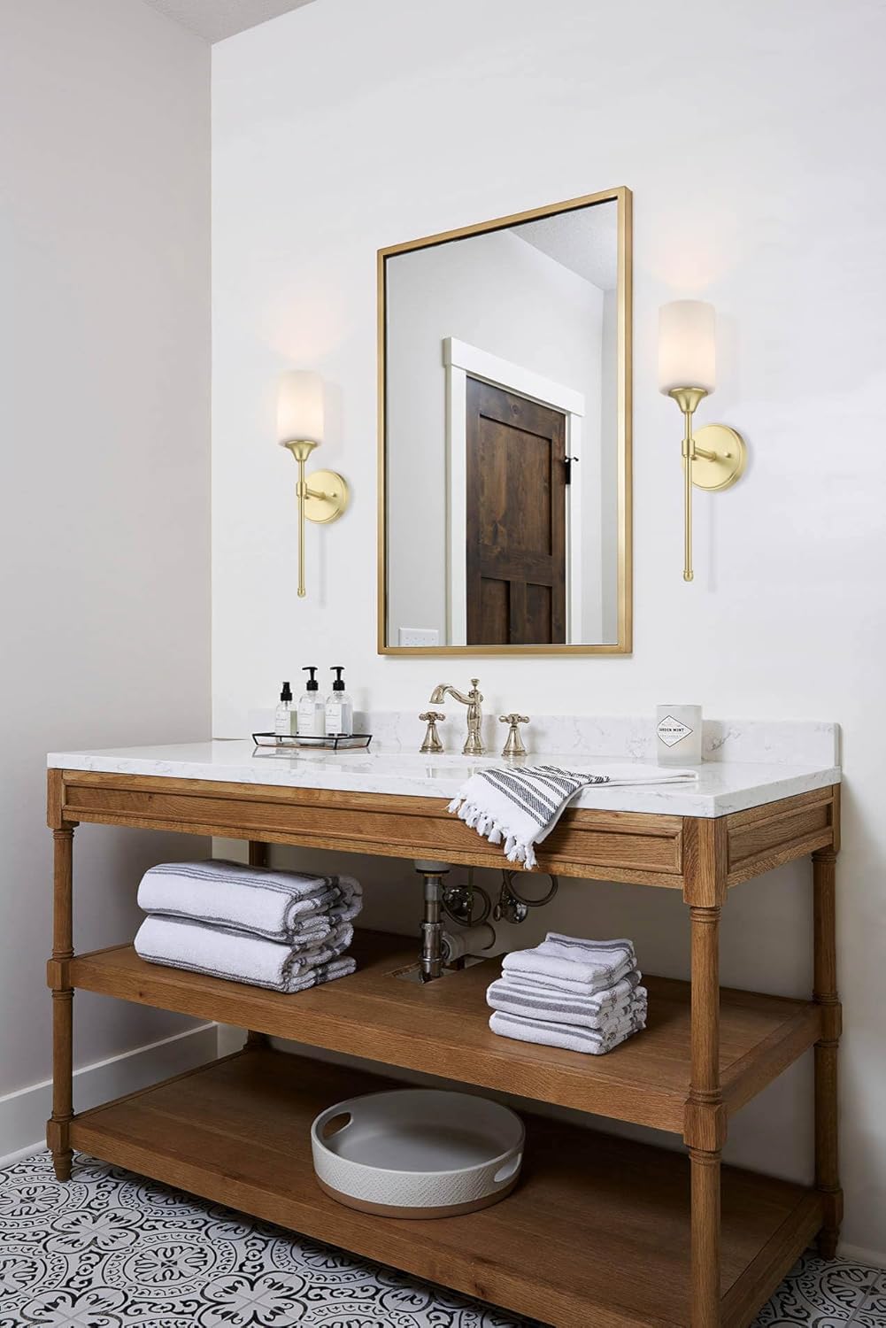 XiNBEi Lighting Wall Sconce, Bathroom Vanity Light with Glass, Classic Wall Fixture Satin Brass Finish for Bathroom XB-W1216-SB