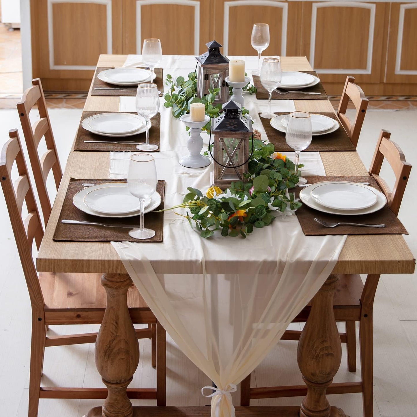 Cloth Placemats Set of 8, Linen Type Fabric Placemats Machine Washable Heat Resistant Placemats Wrinkle Free Thick Polyester Kitchen Place Mats for Dining Table (Dark Brown)