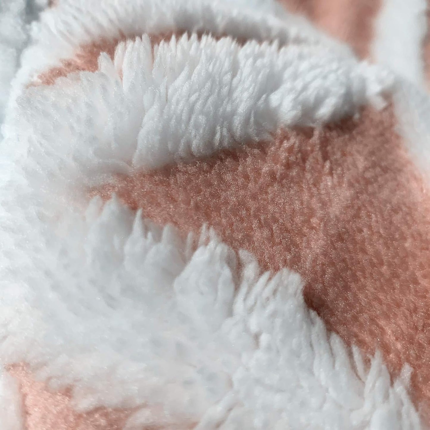 UKELER Luxury Soft Sherpa Throw Blanket Comfort Fuzzy Soft Sherpa Fleece Blanket for Bed/Couch/Sofa/Office/Camping, 60'' x 50'', Pink