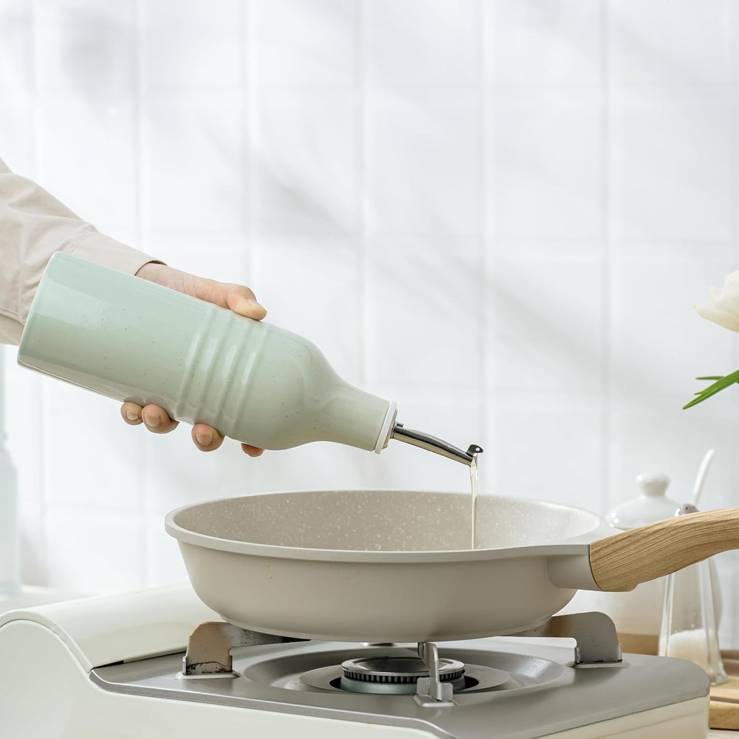 famiware Jupiter 16oz Ceramic Olive Oil Dispenser Bottle, Olive Oil and Vinegar Dispenser Bottle Set of 2 with Stainless Steel Pourers, Suitable for Storage Vinegar, Liquids, Light Green