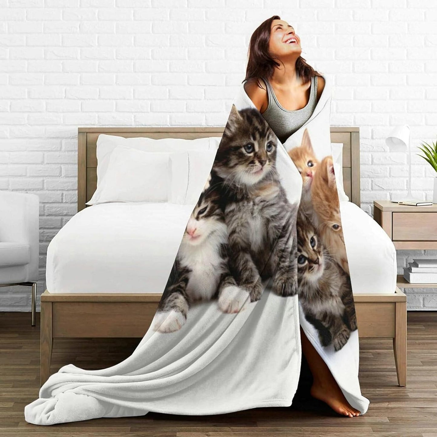 HGOD DESIGNS Cats Throw Blanket Ultra Soft Warm All Season Kittens Family Cats Decorative Fleece Blankets for Bed Chair Car Sofa Couch Bedroom 50"X60"