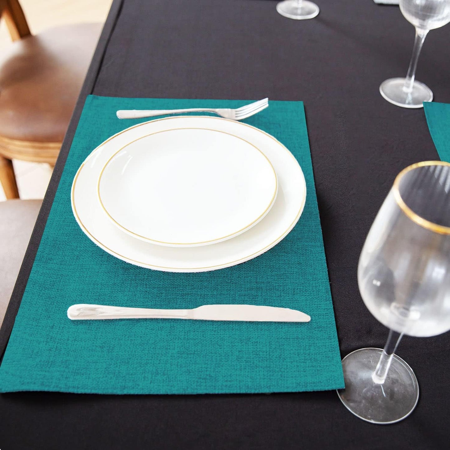 Cloth Placemats Set of 8, Linen Type Fabric Placemats Machine Washable Heat Resistant Placemats Wrinkle Free Thick Polyester Kitchen Place Mats for Dining Table (Teal Blue)
