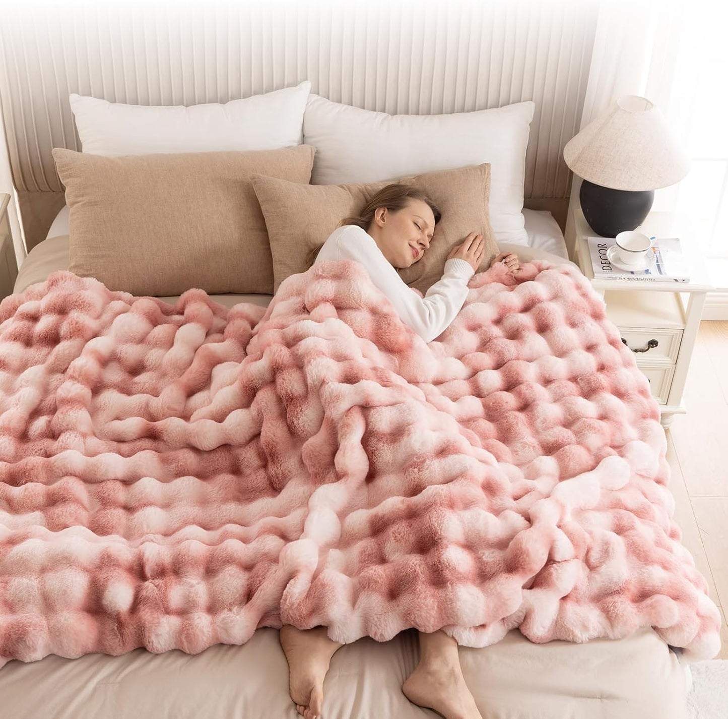 Cozy Faux Fur Throw Blanket for Couch-Warm Fuzzy Throw Blanket, Soft Plush Thick Bubble Blankets for Bedroom and Living Room, Furry Luxury Blanket, 90 x 108, Tie-Dye Pink