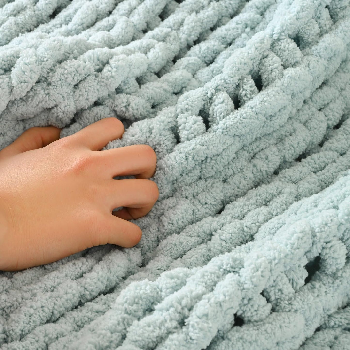 Esterra Chunky Knit Blanket Throw 50"x60", 100% Hand Knitted Chenille Throw Blanket, Cozy Soft Thick Cable Knit Throw Large Rope Knot Crochet Throw Blanket for Sofa Couch Bed, Sky Blue