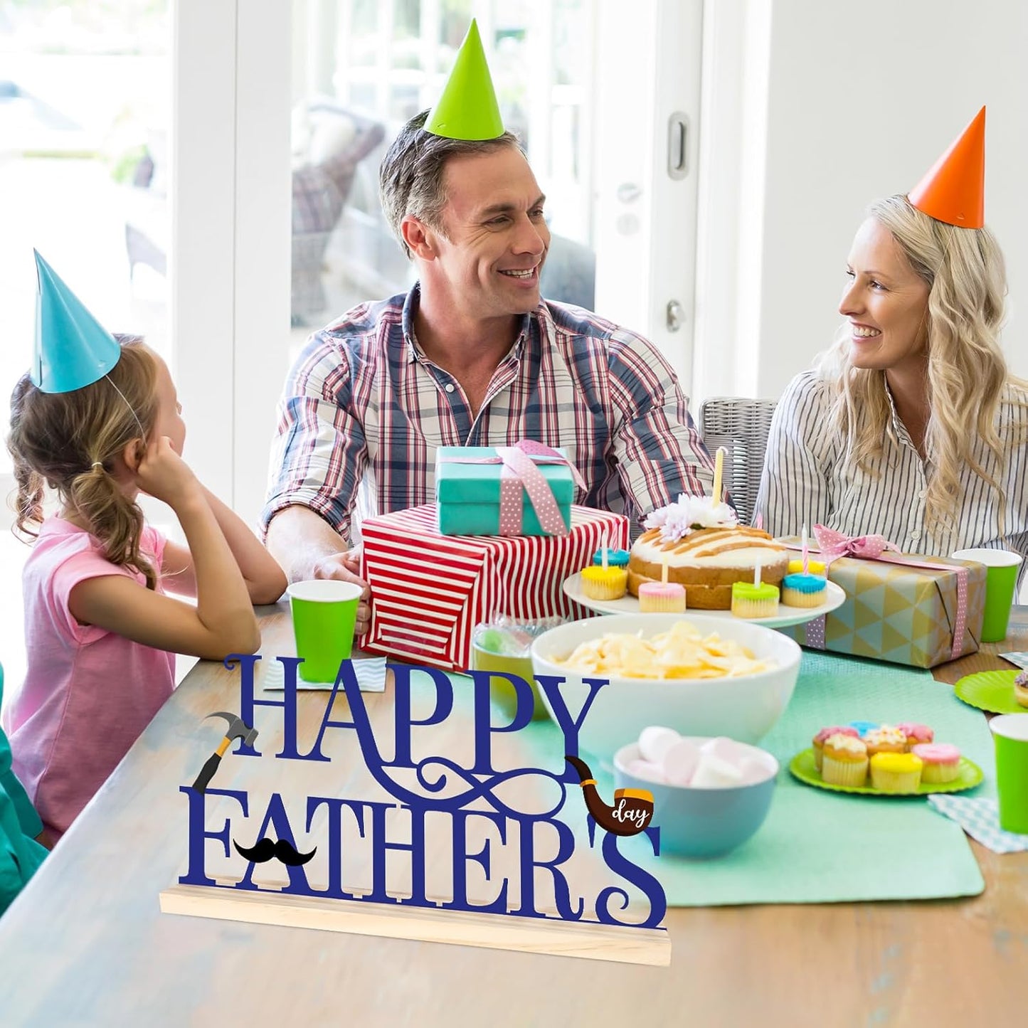 COCHIE Metal Happy Father's Day Sign, Fathers Day Decorations for Home, Shelf, Mantel, Indoor, Table Top Party Decoration, Fathers Day Gift for Dad from Daughter Son (Father's Day)