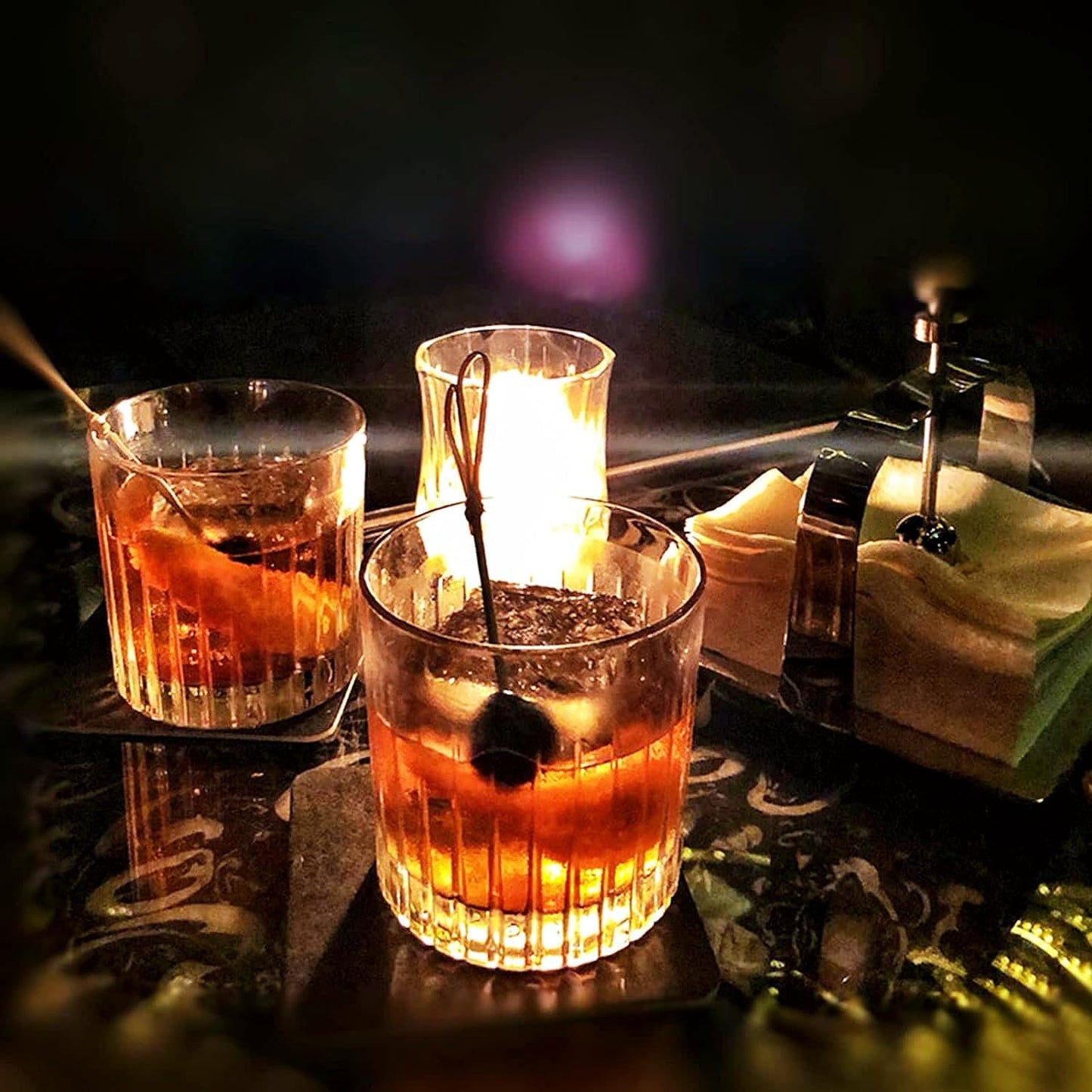 Whiskey Glasses Set of 4,Lead-Free Crystal Old Fashioned Glass,300ml Rocks Glass Tumblers for Drinking Bourbon,Cognac,Irish Whisky,Whiskey Gifts for Men