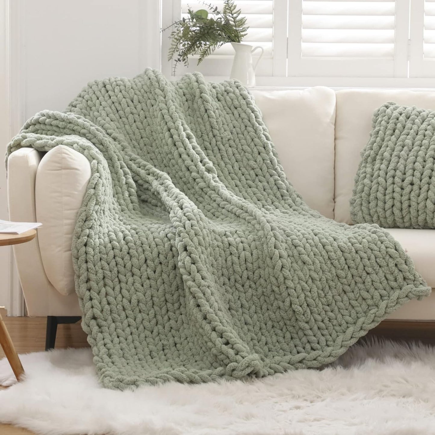 WESHIONGOO Chunky Knit Blanket Throw 50"×60" Knitted Throw Blankets for Couch Bed Fluffy Soft Blanket with Jumbo Chenille Yarn Thick 100% Handmade (Sage Green)