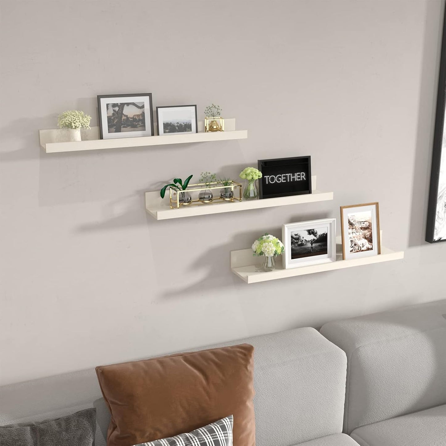 Giftgarden 24 Inch Floating Shelves for Wall, Creamy White Beige Wood-Grain Wooden Shelf Ledge for Bathroom Kitchen Living Room Nursery Bedroom Picture, Set of 3 Different Sizes