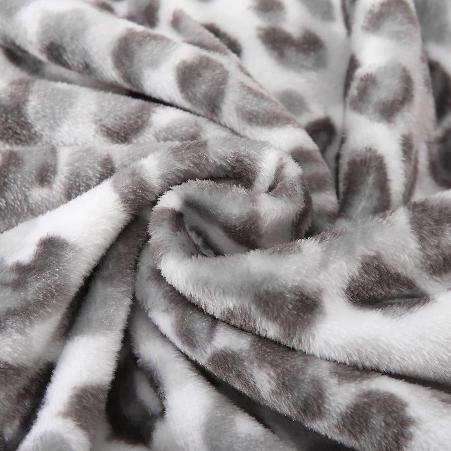 MERRYLIFE Cheetah Throw Blanket for Couch | Soft Decorative Ultra-Plush Colorful| Throw Size Travel Blanket Plush|(50" 60", Snow Leopard)
