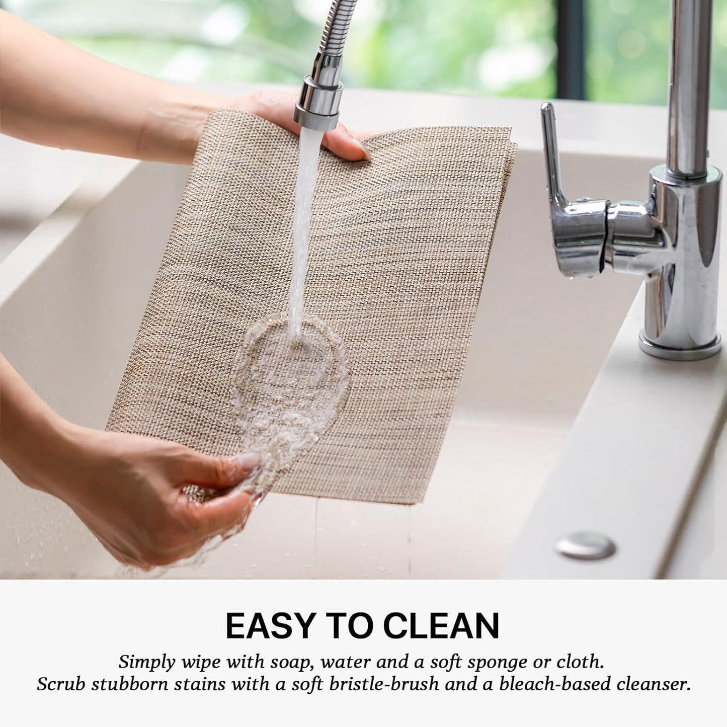 LEXMORE Placemats Set of 6 Vinyl/Plastic Woven Place Mats for Kitchen Table Indoor/Outdoor Washable Placemat Wipeable Dining Table Mats(A-Caramel)