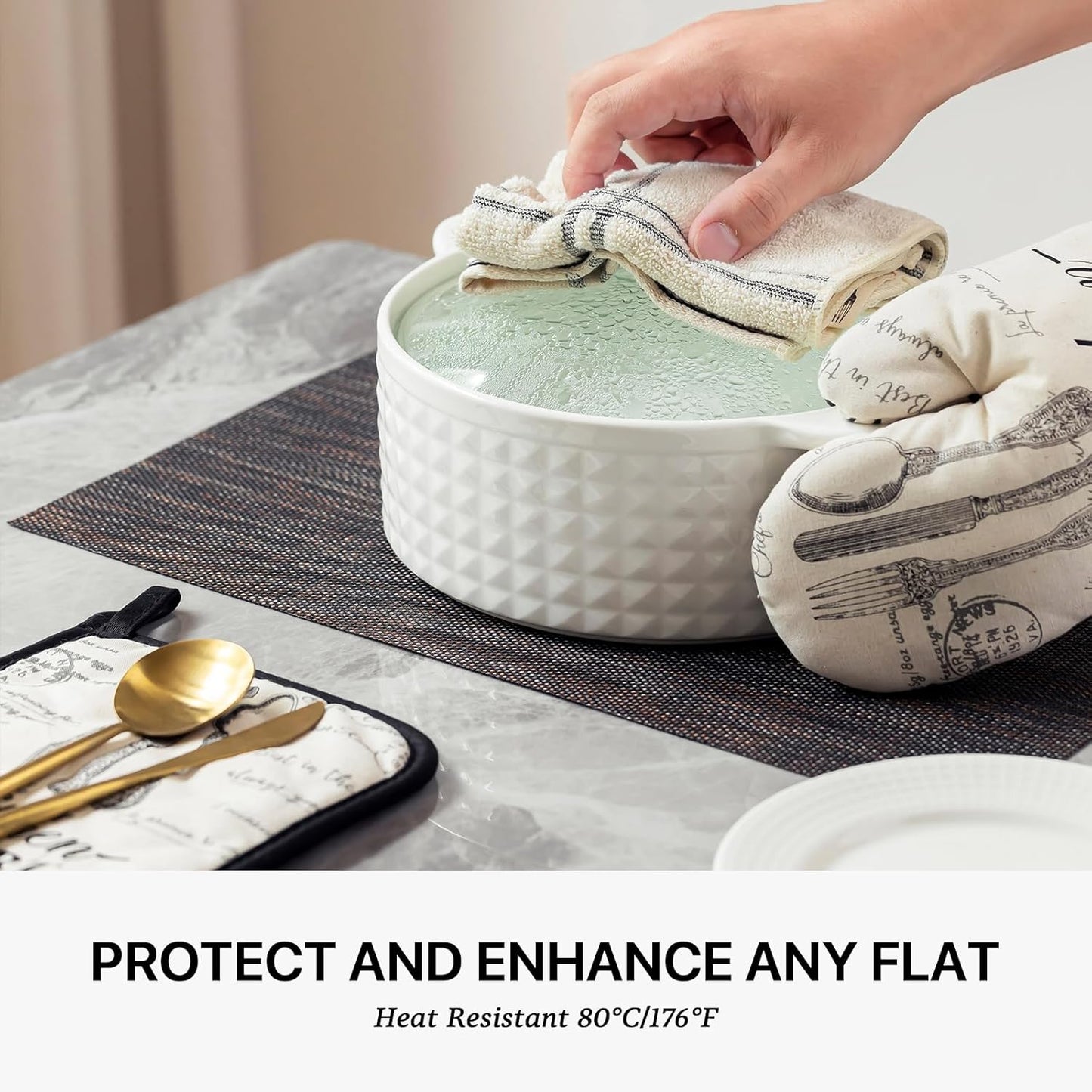 LEXMORE Placemats Set of 4 Vinyl/Plastic Woven Place Mats for Kitchen Table Indoor/Outdoor Washable Placemat Wipeable Dining Table Mats(Black/Brown)