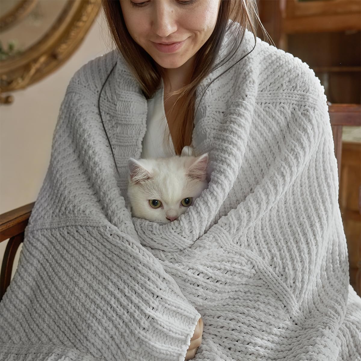 Amélie Home Chenille Knit Throw Blanket for Couch, Chevron Texture Decorative Soft Blanket for Sofa, Bed & Chair, 60"x80", Light Grey