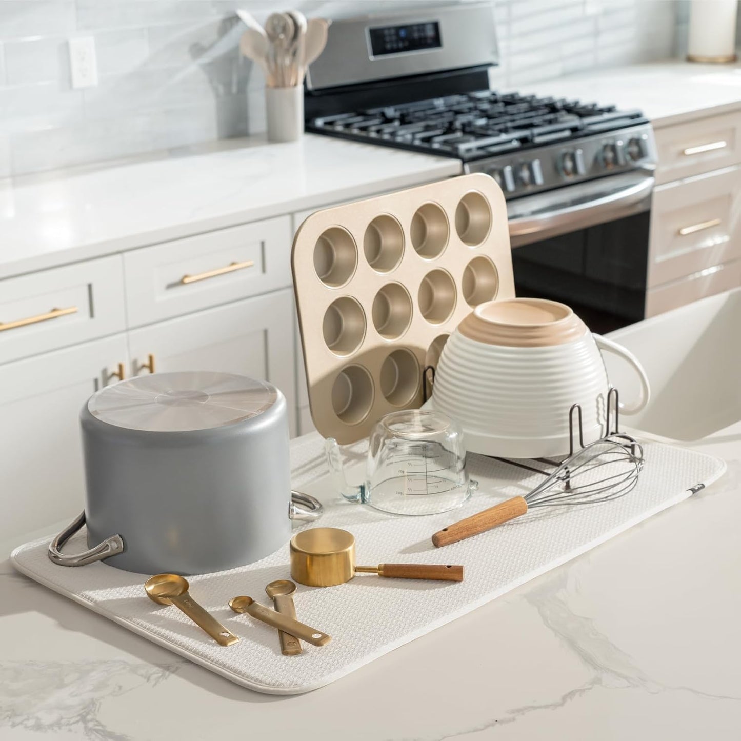 S&T INC. Dish Drying Mat Jumbo, 18” x 30”, Absorbent Microfiber Kitchen Counter Mat, Dish Drying Pad for Dishes, Utensils, Pots and Pans, Jumbo, Cream