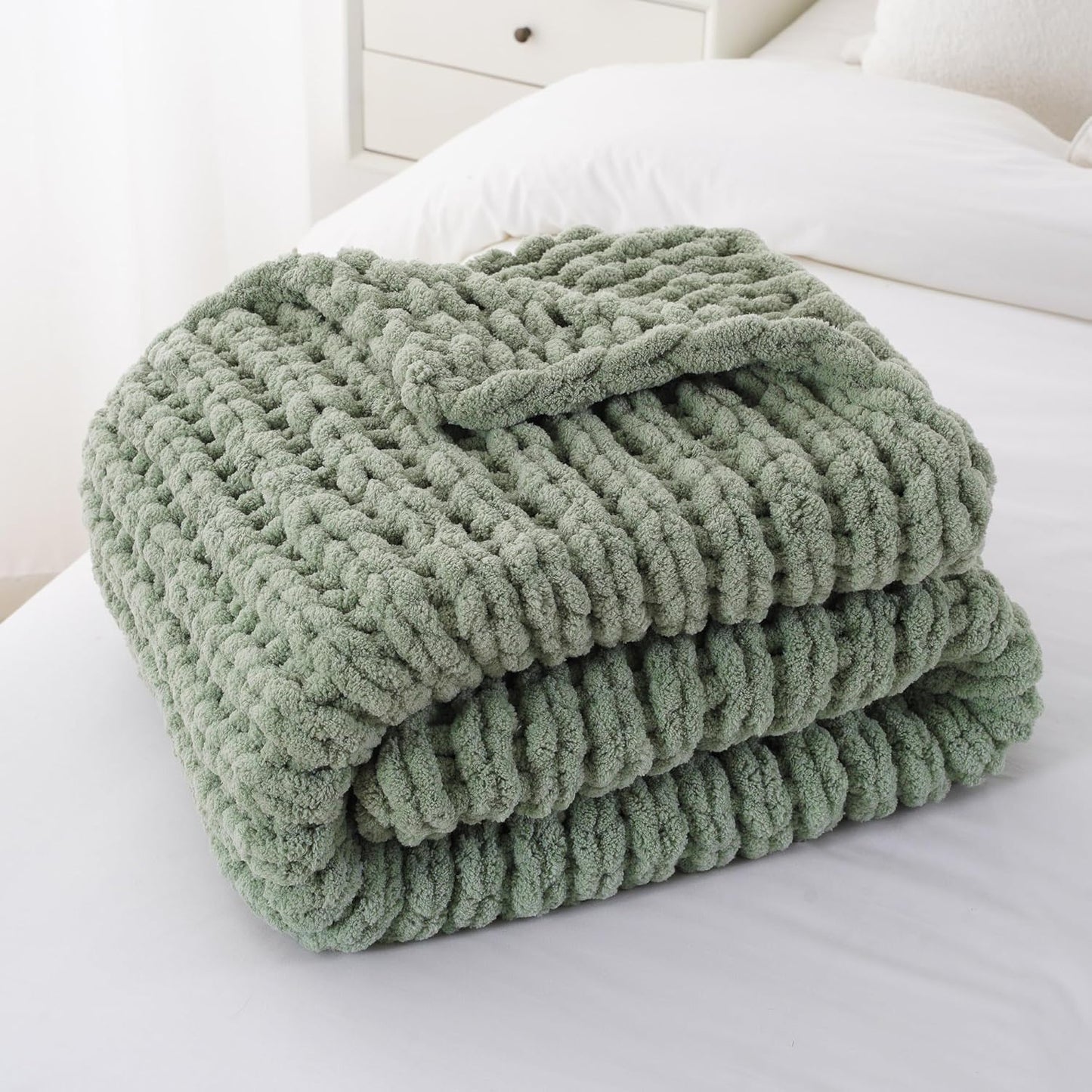 Battilo Chunky Knit Throw Blanket, Soft and Thick Chenille Throw Blanket, 50"x60" Handmade Cable Knit Crochet Blanket, Large Rope Knot Throw Blankets for Couch Sofa Bed Home Decor, Light Green