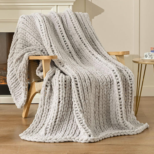 Esterra Chunky Knit Blanket Throw 60"x80", 100% Hand Knitted Chenille Throw Blanket, Cozy Soft Thick Cable Knit Throw Large Rope Knot Crochet Throw Blanket for Sofa Couch Bed, Light Gray