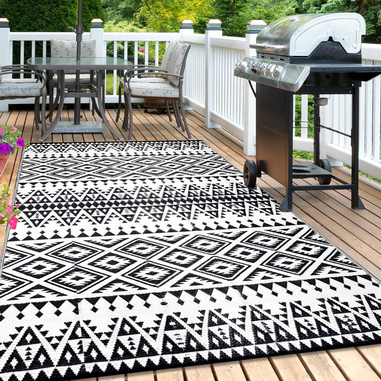 Waterproof Outdoor Rug 6x9ft, Bohemia Reversible Plastic Straw Mat for Patio RV Deck Porch Backyard Balcony Camping Picnic Beach Indoor Outdoor Carpet, Black&White