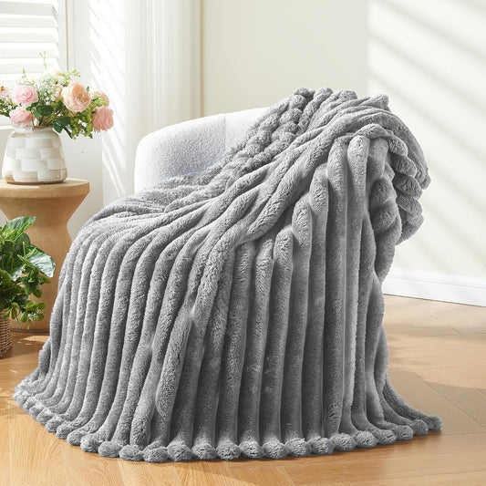 NEWCOSPLAY Super Soft Twin Blanket Light Grey Premium Silky Flannel Fleece 3D Ribbed Jacquard Lightweight Bed Blanket All Season Use (Light Grey Ribbed, Twin(60"x80"))