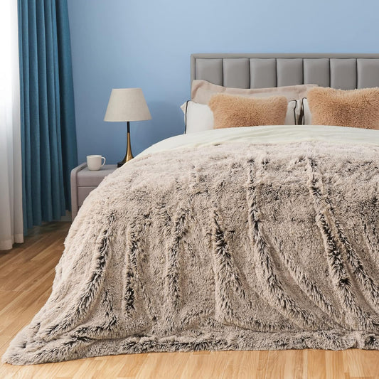 GONAAP Fuzzy Faux Fur Throw Blanket Queen Size Frosty Brown Super Soft Cozy Plush Fuzzy Shaggy Blanket for Couch Sofa Bed (Frosty Brown, Queen(90"x90"))