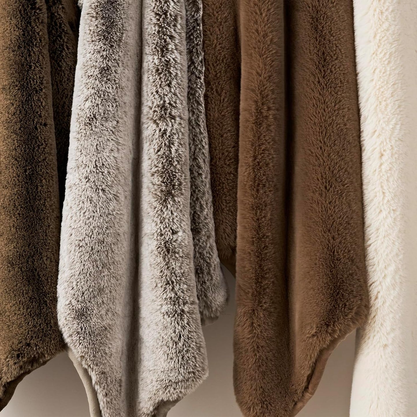 Luxury Soft Faux Chinchilla Fur Throw Blanket for Couch, Warm Thick Heavy Winter Throw Blanket 1220GSM for Bed, Fluffy Cozy Mink Blanket with Reversible Velvet, Tawny Mink, 60"x80"