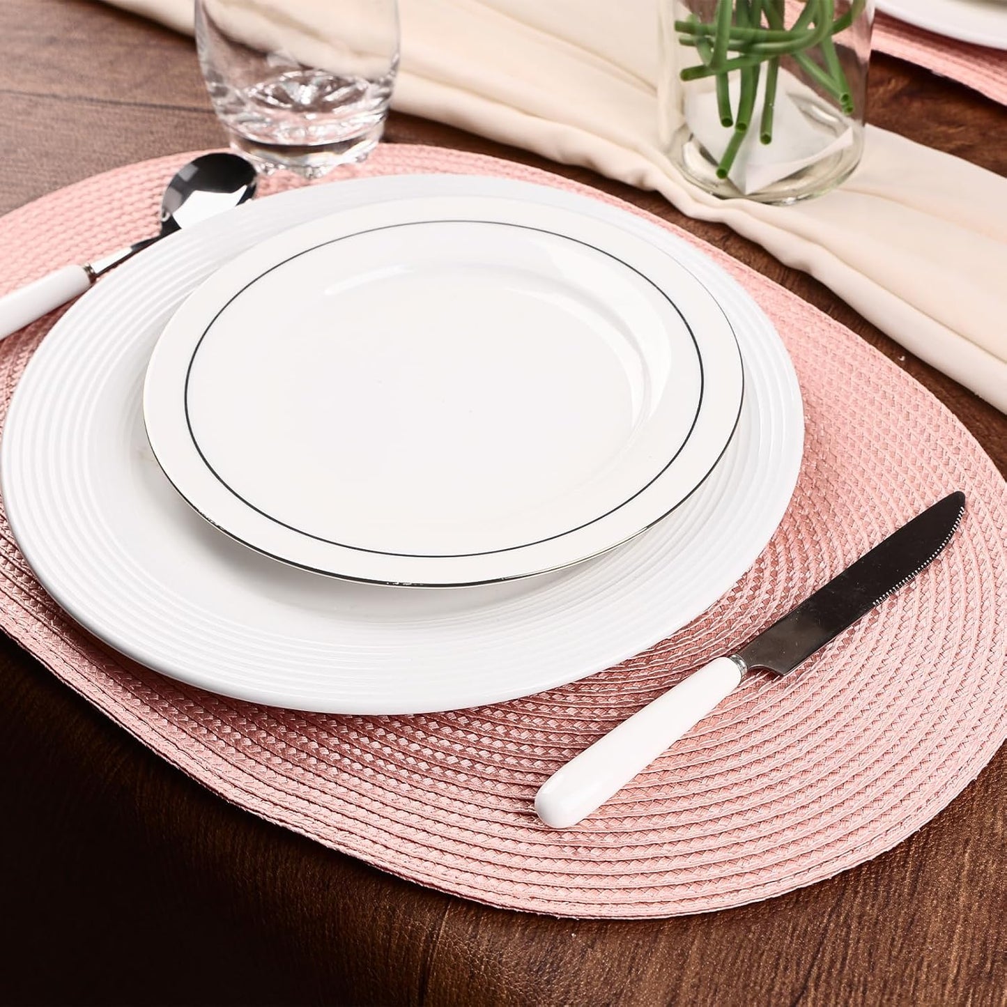 AHHFSMEI Placemats Set of 4 for Dining Table Washable Woven Vinyl Non-Slip 18x12 inches Placemat Heat-Resistant Durable Table Mats for Dining Table Easy to Clean(Pink 4)