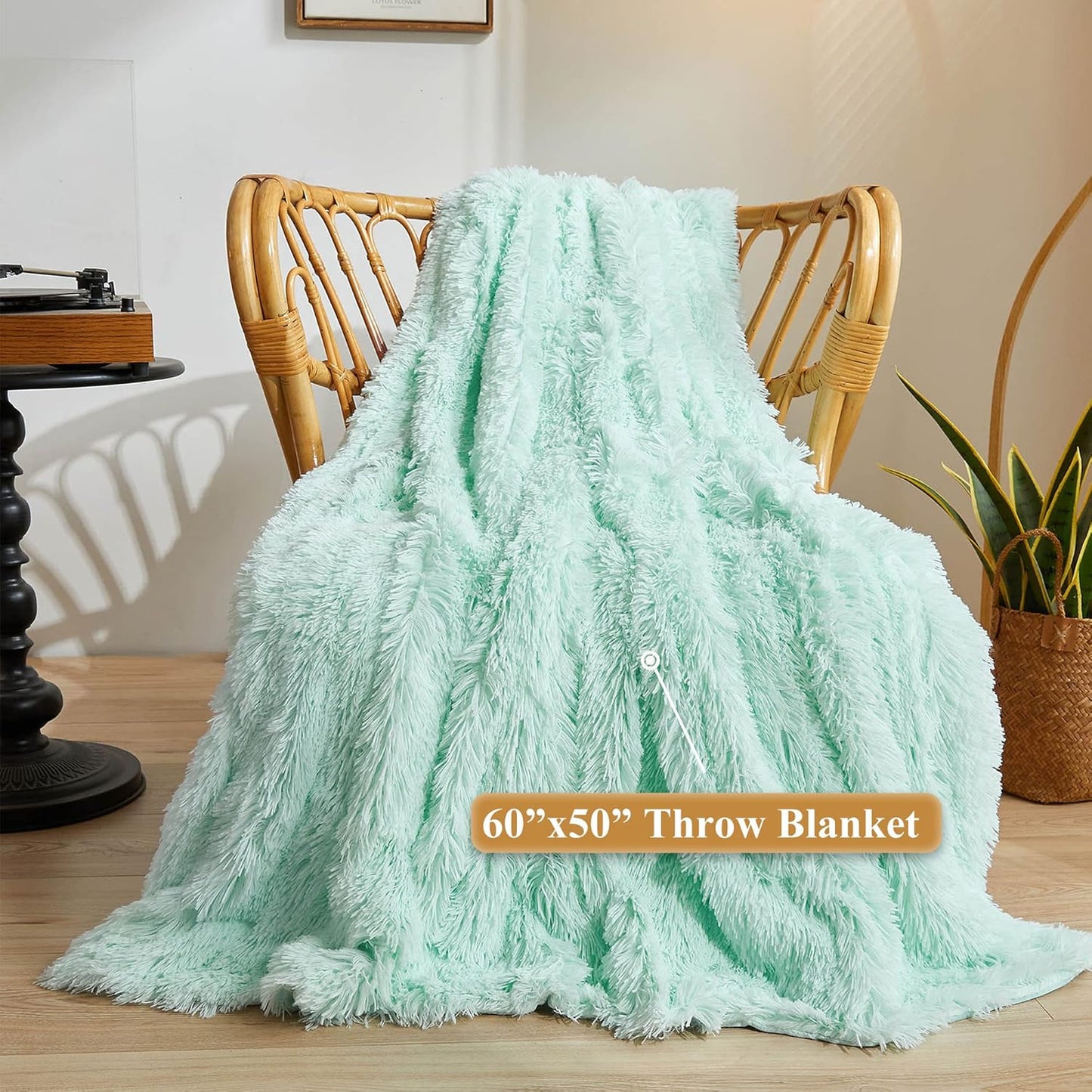 XeGe Luxury Faux Fur Throw Blanket, Aqua Soft 50x60 Fluffy Blanket Throw, Shaggy Plush Decorative Couch Blanket, Cute Furry Throw Holidy Fuzzy Lap Blanket for Kids Women Men Teen Girls Aqua Green