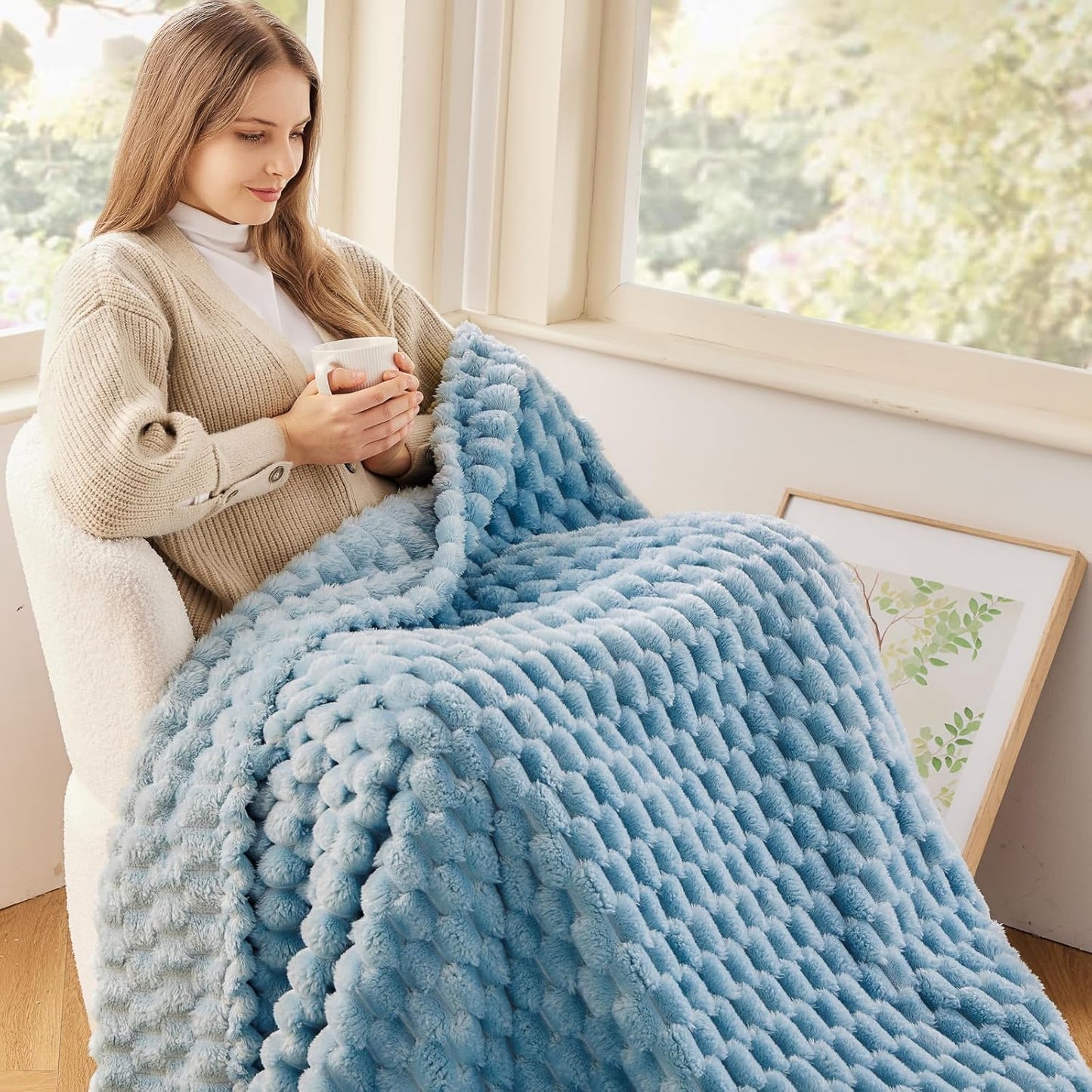 NEWCOSPLAY Super Soft Twin Blanket Blue Premium Silky Flannel Fleece 3D Clouds Stylish Jacquard Lightweight Bed Blanket All Season Use 350GSM (Blue, Twin(60"x80"))