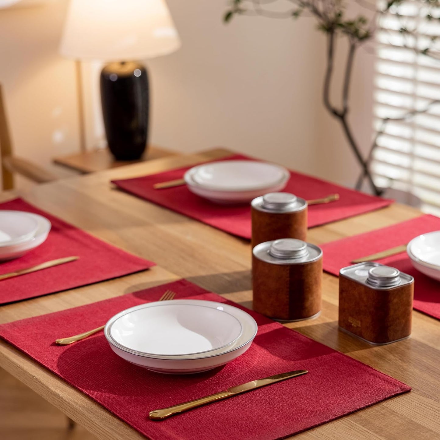 Demetex Red Placemats Set of 8 Fade Resistant Linen Placemats Modern Decorative Table Placemat for Christmas Holiday Wedding Birthday, 13x19 inch, Wine Red