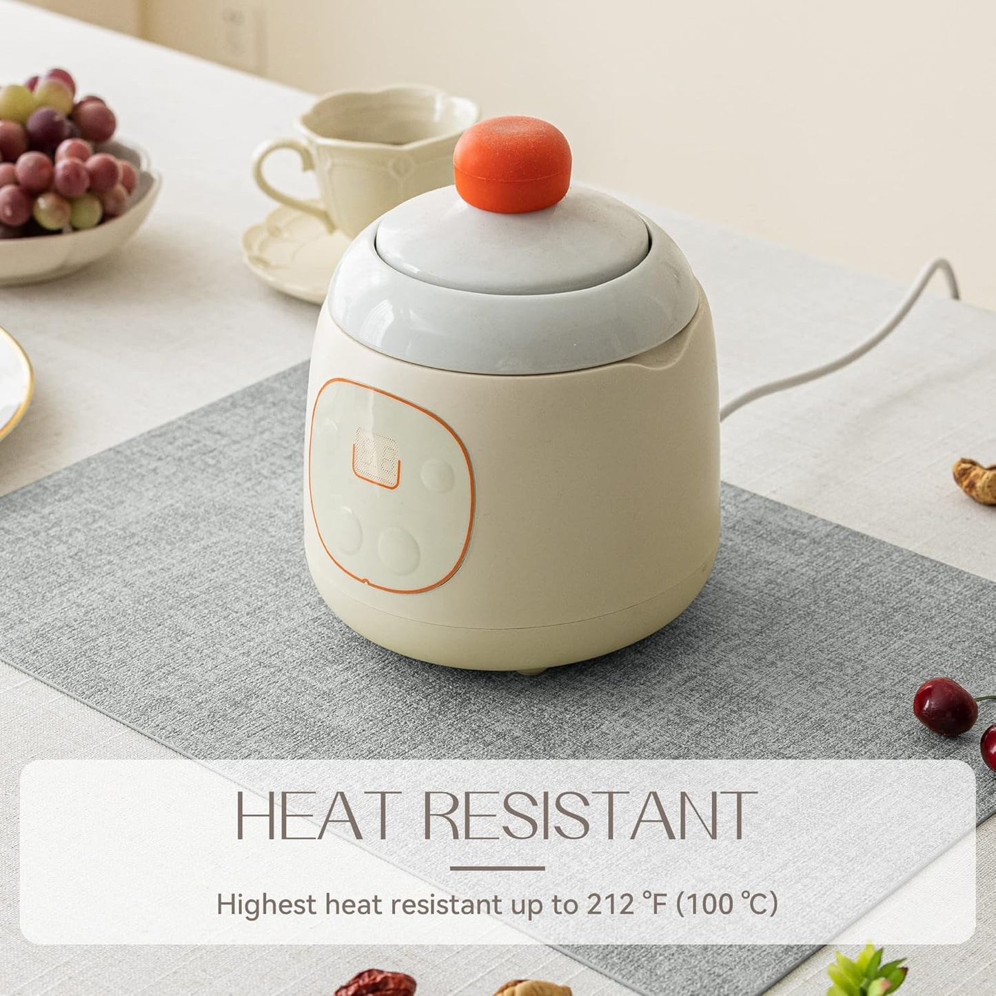 Romanstile Vinyl Placemats Set of 4-12 X 18 Inch - Heat Resistant Place Mats 100% Waterproof Oilproof Wipeable Reversible Faux Leather Table Mats for Kitchen/Dining/Decor/Party/Outdoor, Light Grey