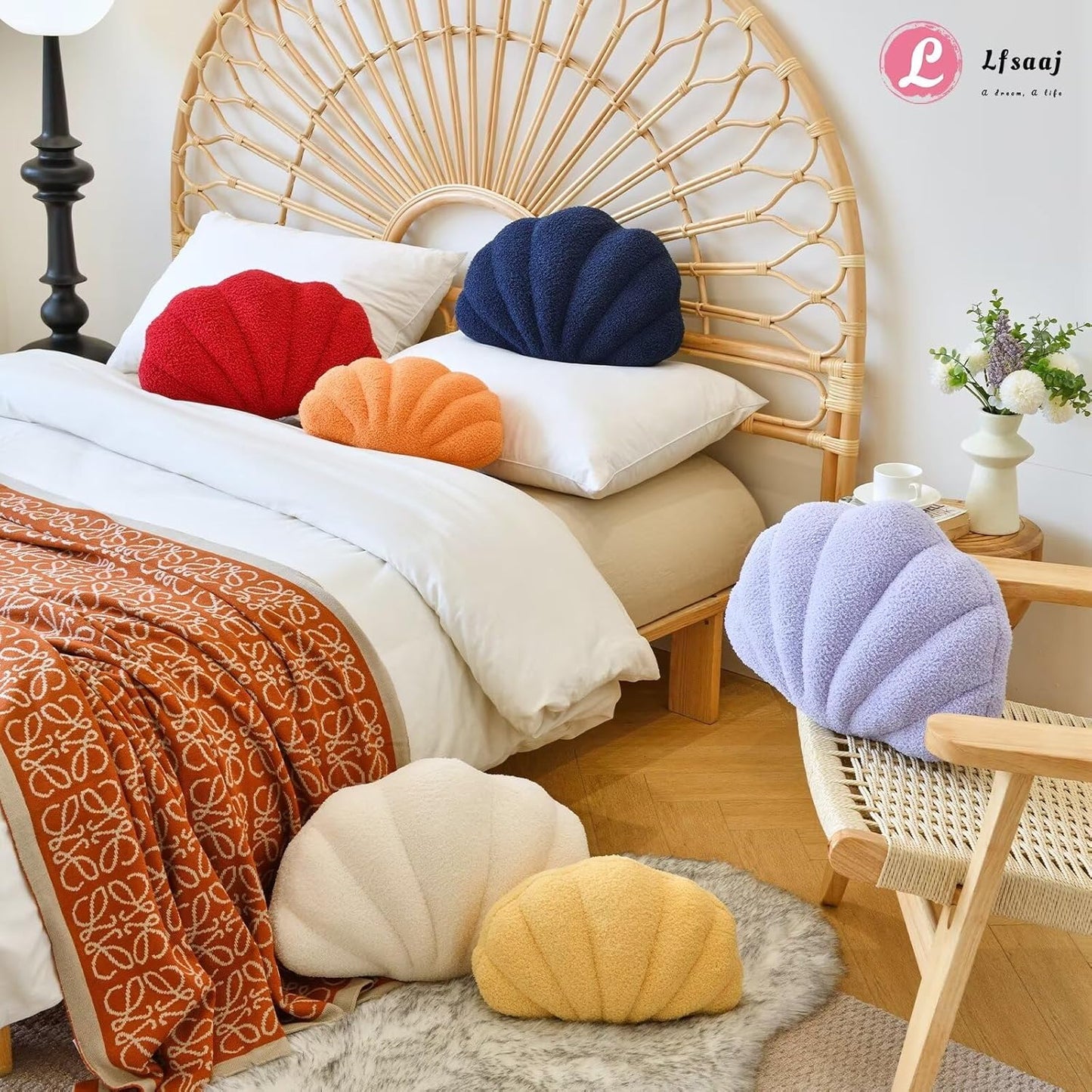 Seashell Throw Pillows, Shell Shaped Throw Pillows, 18 Inch Soft Home Decorative Pillow Plush Cushion for Bed Couch Living Sofa Room Decor Accent Throw Pillow (Lavender 18Inch)