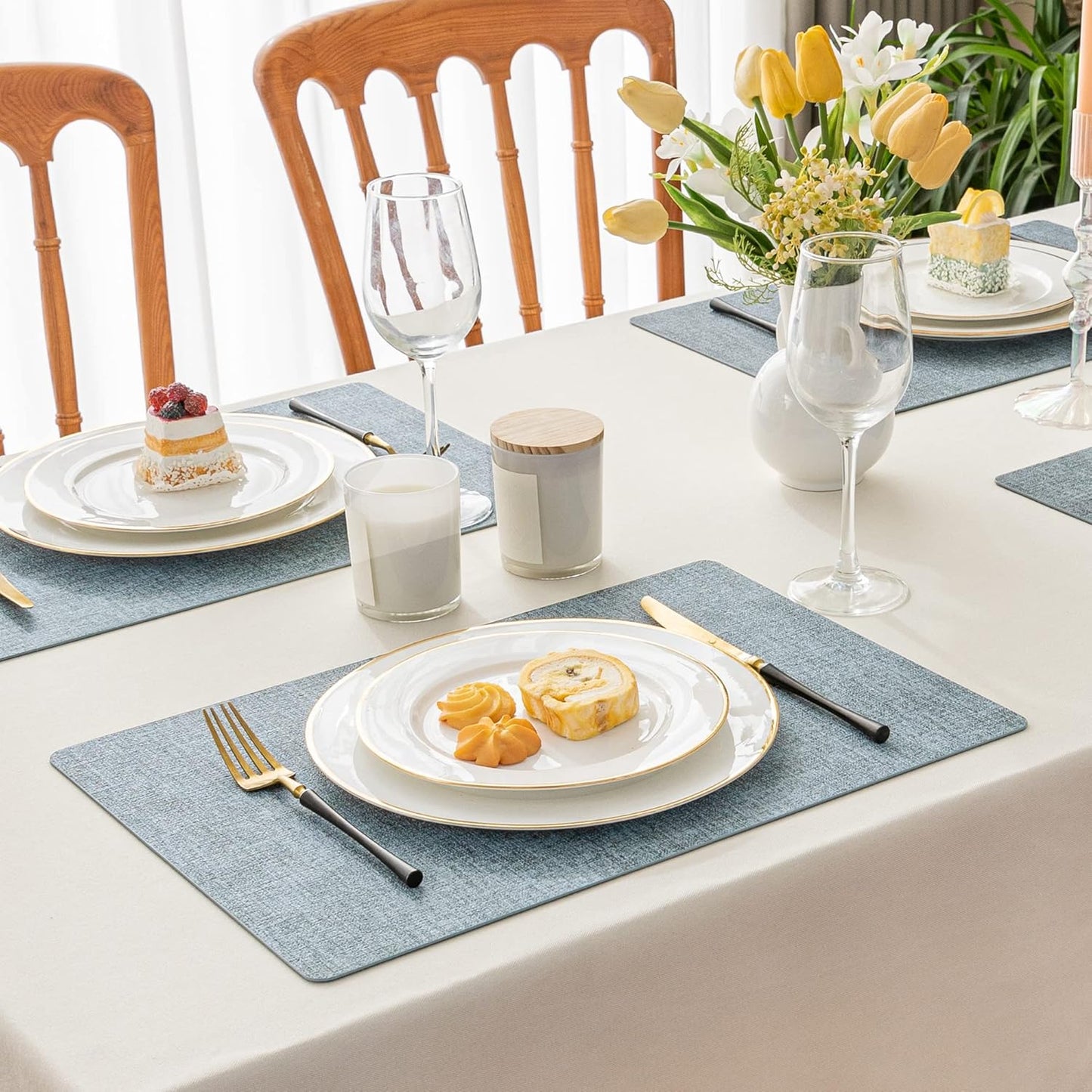 Romanstile Vinyl Placemats Set of 8-12 X 18 Inch - Heat Resistant Place Mats 100% Waterproof Oilproof Wipeable Reversible Faux Leather Table Mats for Kitchen/Dining/Party/Outdoor, Sky Blue