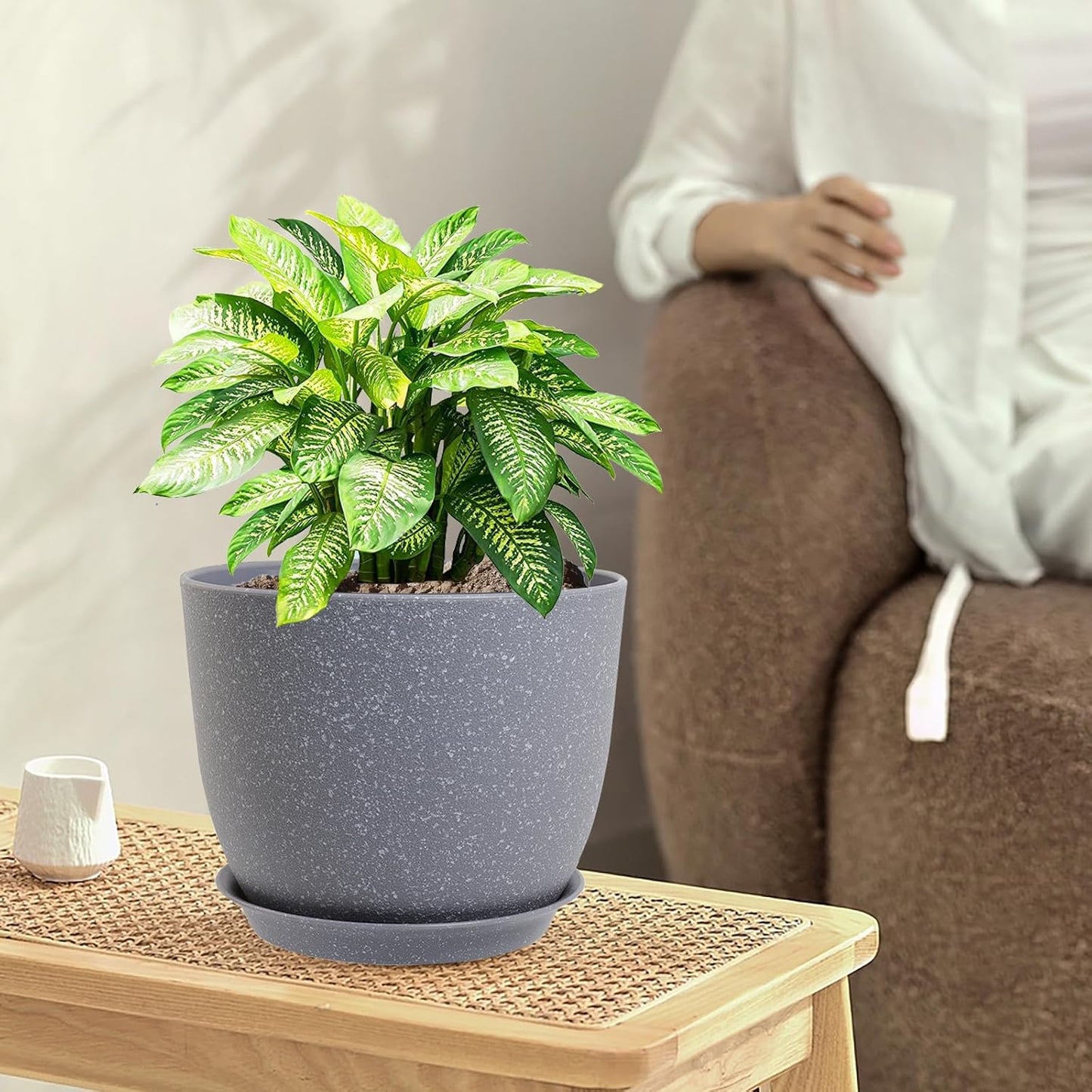 12/10/9 inch Large Plant Pots, 3 Pack Modern Decorative Plastic Planters with Drainage Holes and Saucer for House Garden Plants, Flower Pots for Indoor Outdoor Plants, Speckled Grey