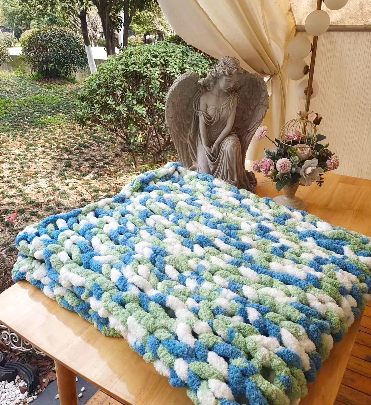 DDL&HEXI Chunky Chenille Blanket 100% Hand Knit with Jumbo Chenille Yarn (50"x60") Super Soft Large Throw Bed Blanket for Couch, Sofa, Home Decor - Machine Washable (01)