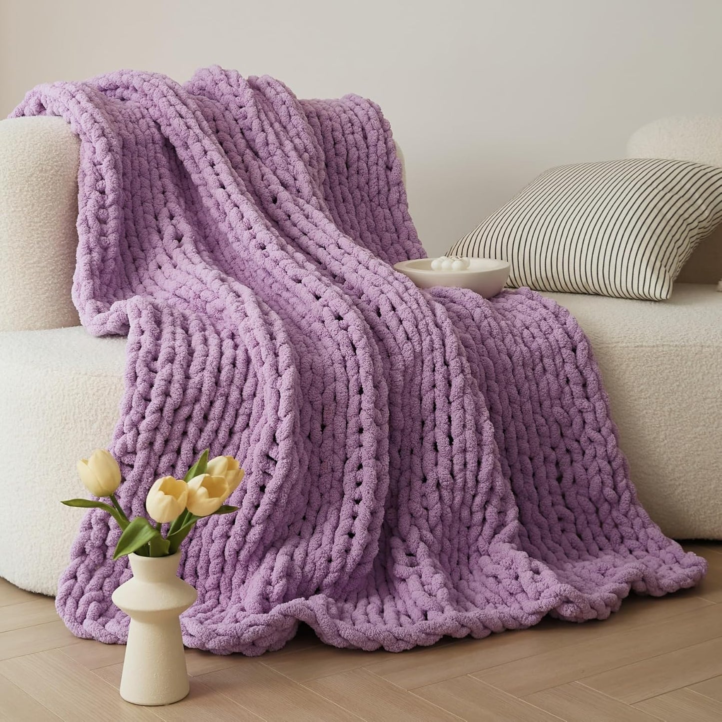 WESHIONGOO Chunky Knit Blanket Throw 50"×60" Knitted Throw Blankets for Couch Bed Fluffy Soft Blanket with Jumbo Chenille Yarn Thick 100% Handmade(Lilac)