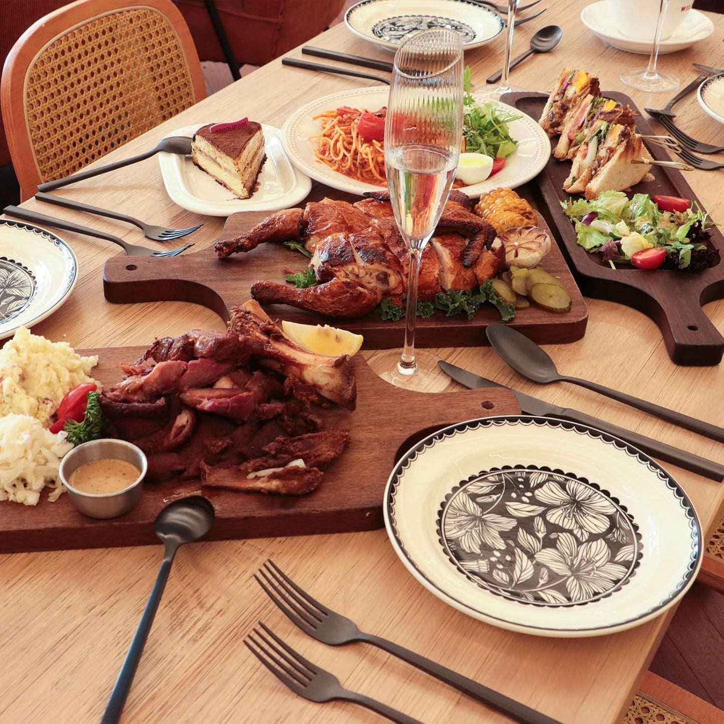 Stainless Steel Flatware Set Hand Forged 18/10 Silverware Set Matte Black Cutlery Set with Cuboid Handle Matte Finished 40 Pieces Home Event Use Wedding Housewarming Gift Service for 8