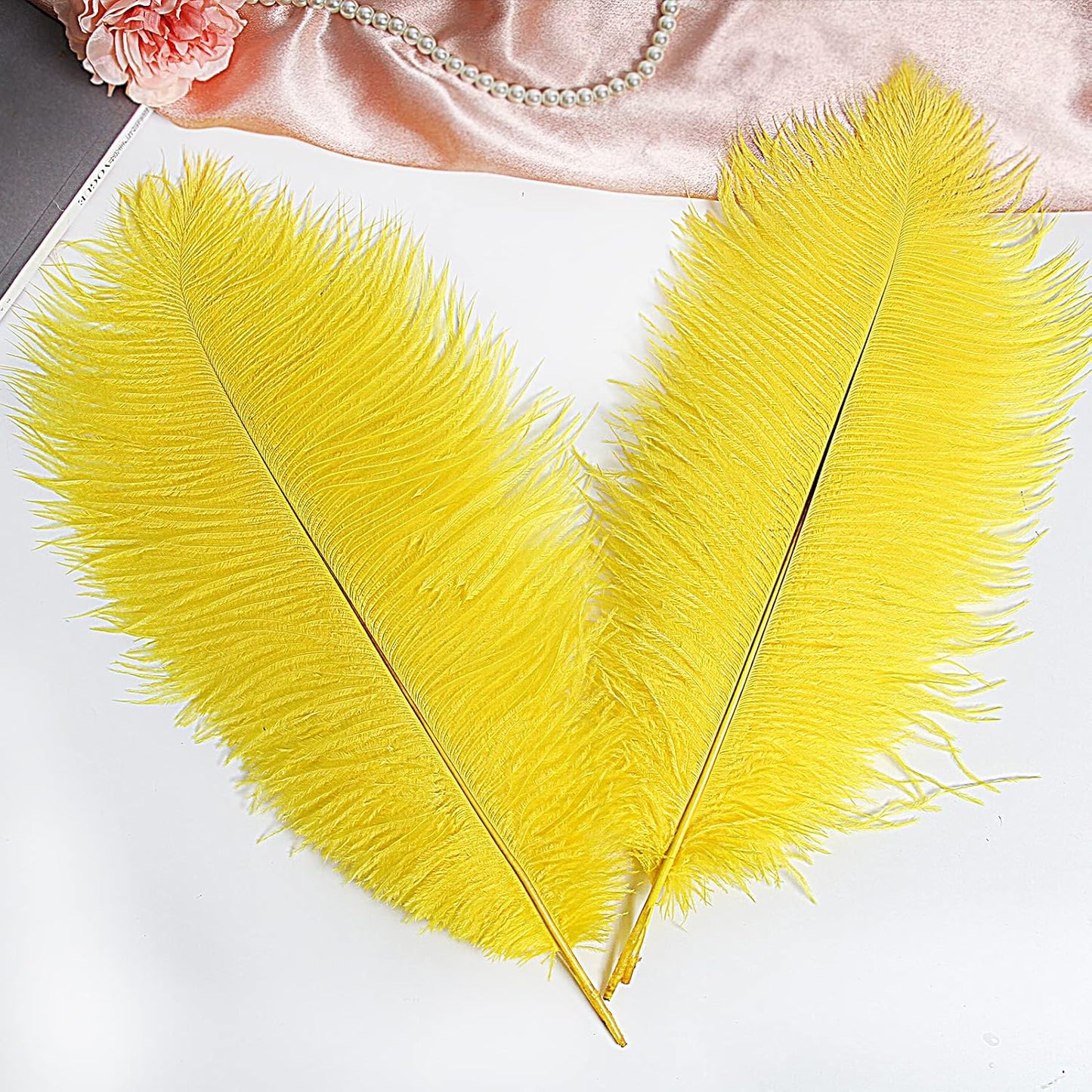 THARAHT Yellow Ostrich Feathers 12pcs Large Natural Bulk 12-14Inch 30cm-35cm for Wedding Party Centerpieces Halloween and Home Decoration Feathers