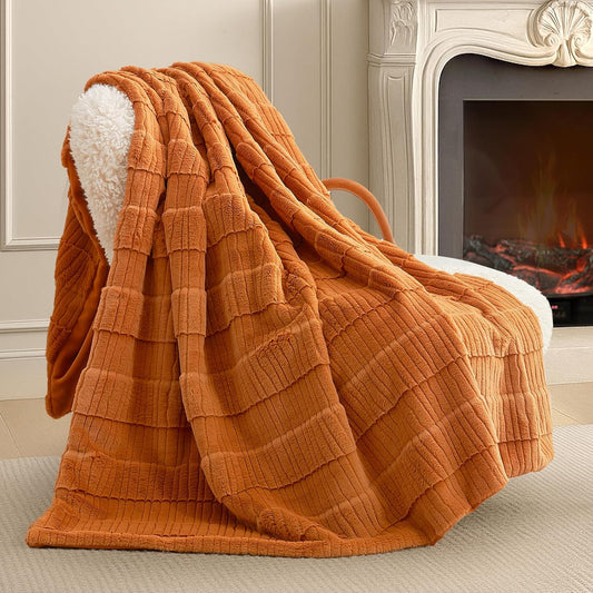 Amélie Home Luxury Striped Faux Fur Throw Blanket for Couch, Embossed Split Fur Cozy Fuzzy Fluffy Luxurious Soft Plush Sofa Chair Bed Gift Blankets for Women Men Wife Friend, 60"x80", Brown