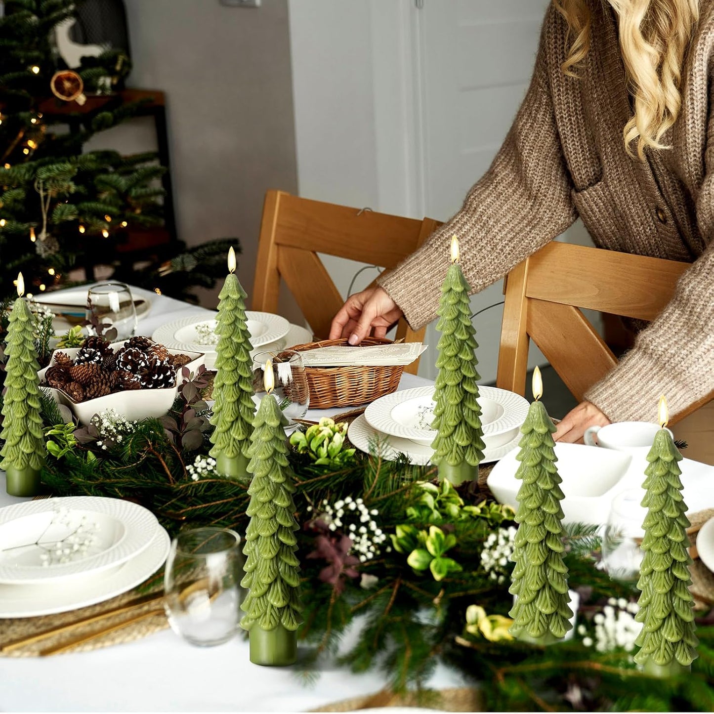 6 Pcs Christmas Tree Shaped Candles Xmas Wax Scented Candles Light Green Decorative Christmas Tree Gifts for Xmas Eve Winter Holiday Party New Year Bedroom Room Table Decor, Stylish Style