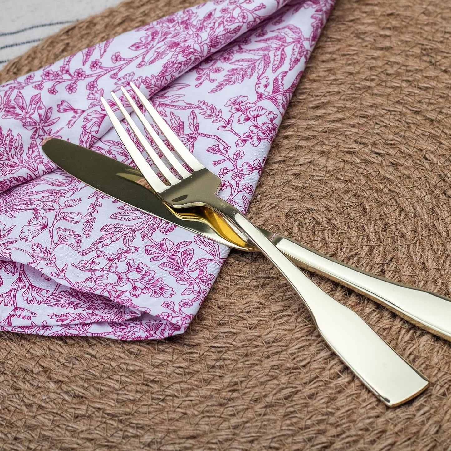 Alata Kate Champagne Gold Mirror 40-Piece Silverware Set,Service for 8,Stainless Steel Flatware Set,Mirror Cutlery Set,Dishwasher Safe