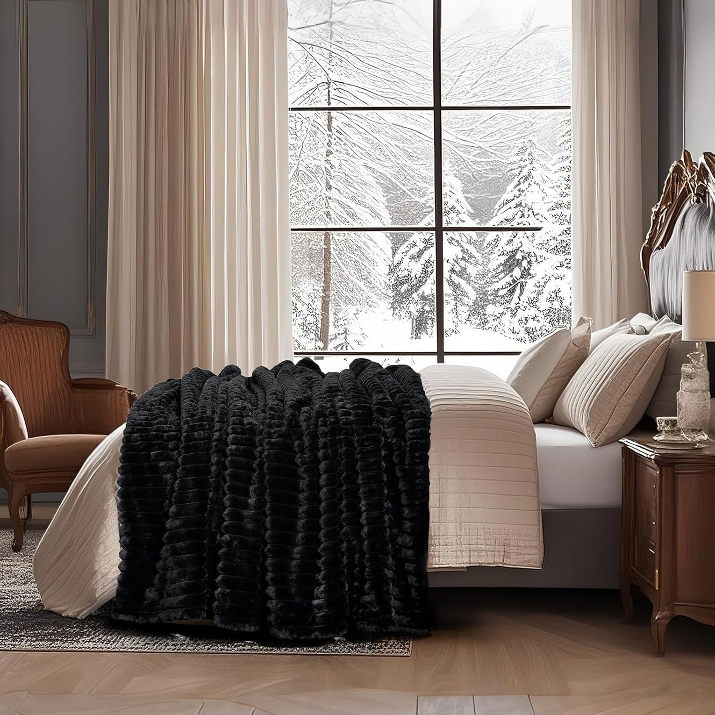 Amélie Home Faux Fur Throw Blanket for Couch, Cozy Fuzzy Fluffy Fur Luxurious Soft Striped Plush Gift Blankets for Family Sofa Chair Bed Living Room Bedroom, 55"x70", Black