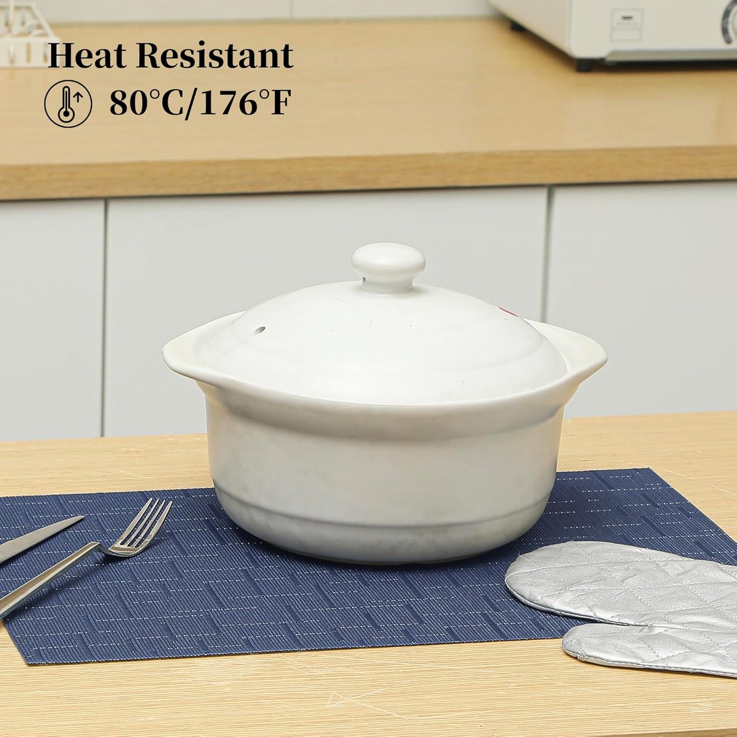 Leetaltree Blue Placemats Set of 8 - Heat Resistant Non-Slip Place mats for Dining Table, Washable Durable PVC Vinyl Woven Table Mats（Blue, 8）