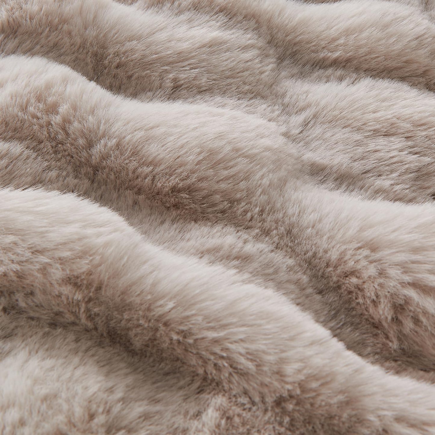 Lotus Karen Faux Fur Throw Blanket Linen - 800 GSM Bubble Rabbit Fluff Blanket for Couch Bed Sofa,Softest Fluffy Fuzzy Cozy Blanket,Thick Furry Plush Shaggy Warm Blankets for Women,60x80 Inches