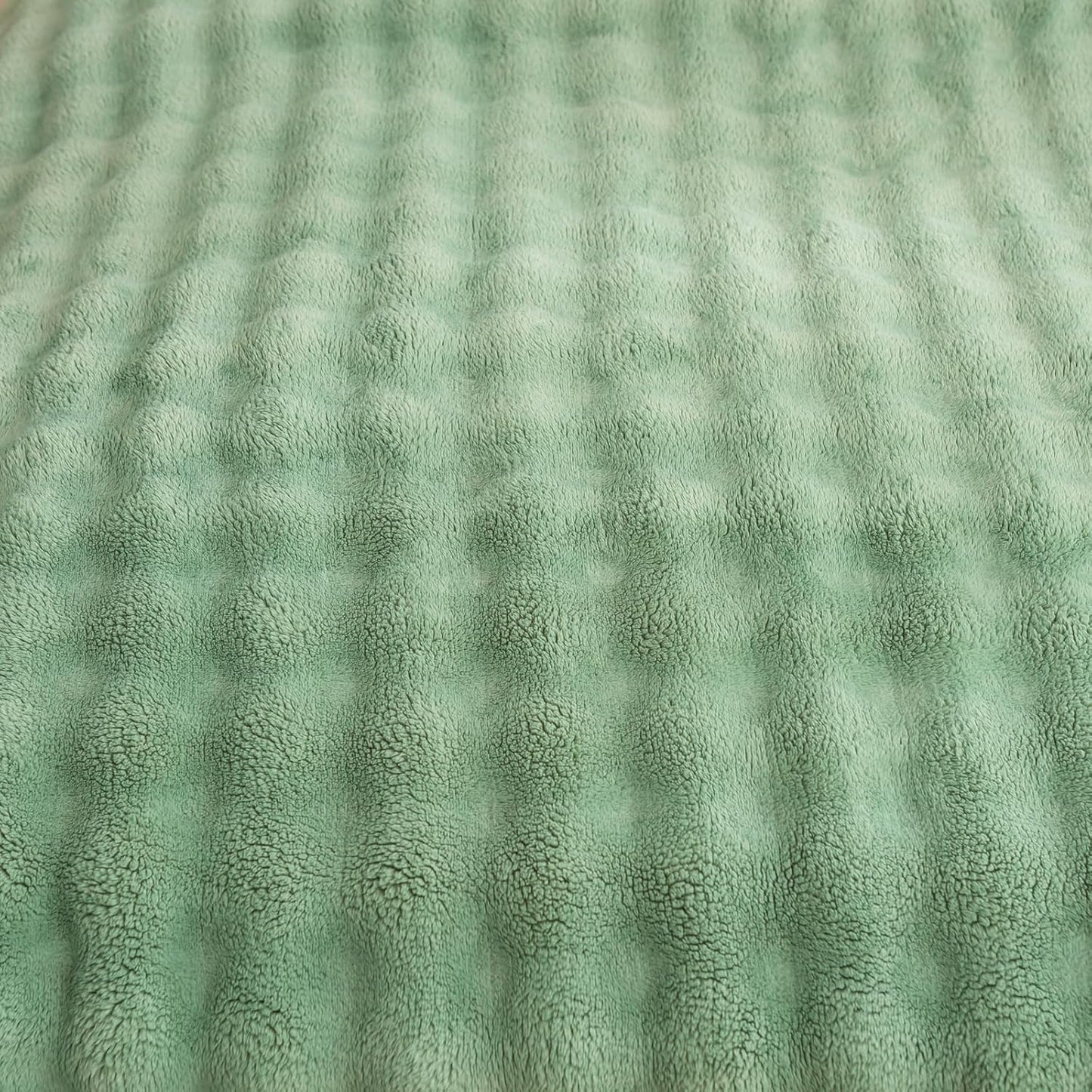 YUSOKI Luxury 3D Bubble Throw Blanket 3.1lb,All Ages,Home Decoration, (Sage Green,60 * 80inches)