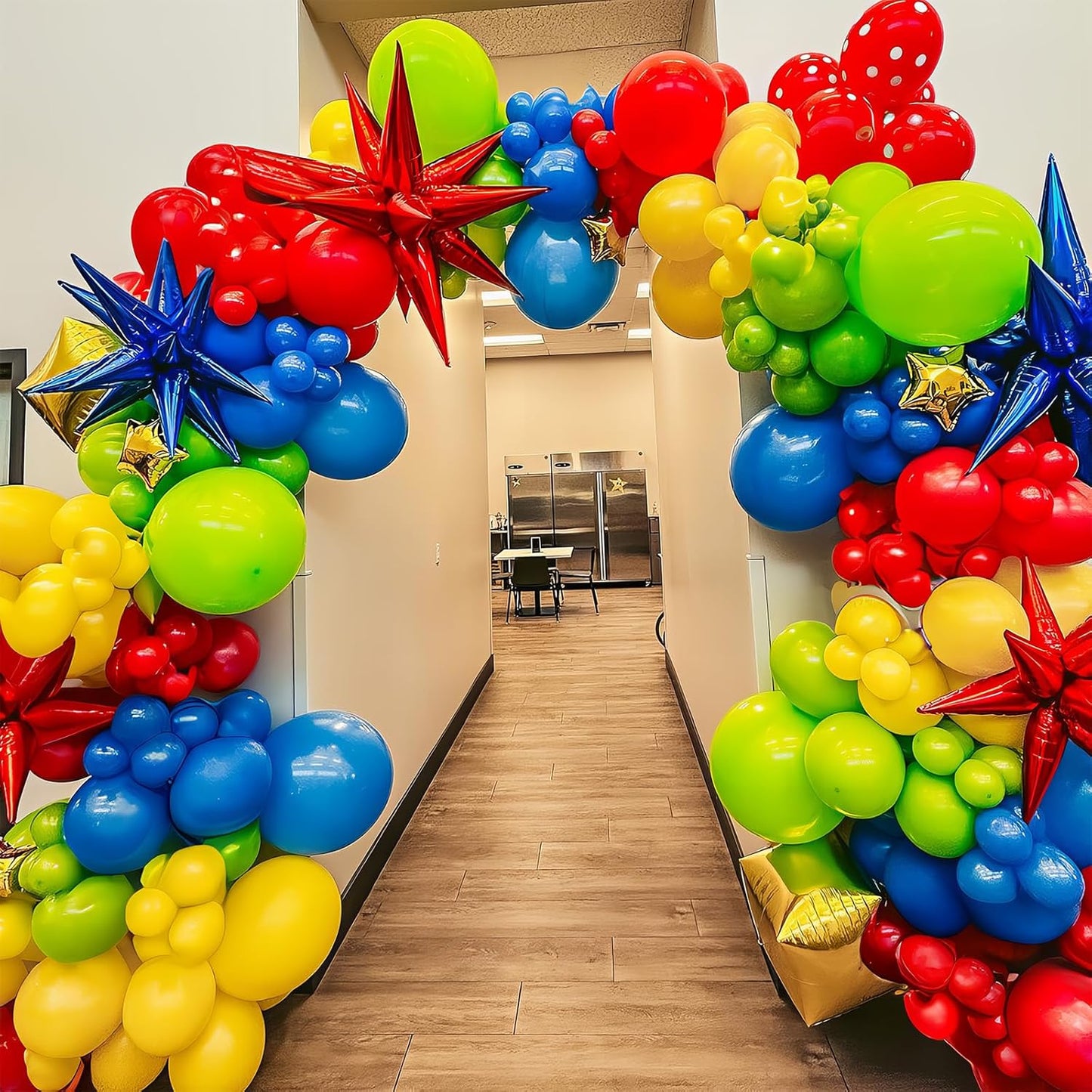 Red Blue Green Yellow Balloons 12 Inch Assorted Rainbow Latex Balloons Primary Color Red Blue Yellow Green Polka Dot Colorful Balloon for Kids Birthday Baby Shower Carnival Circus Party Decor