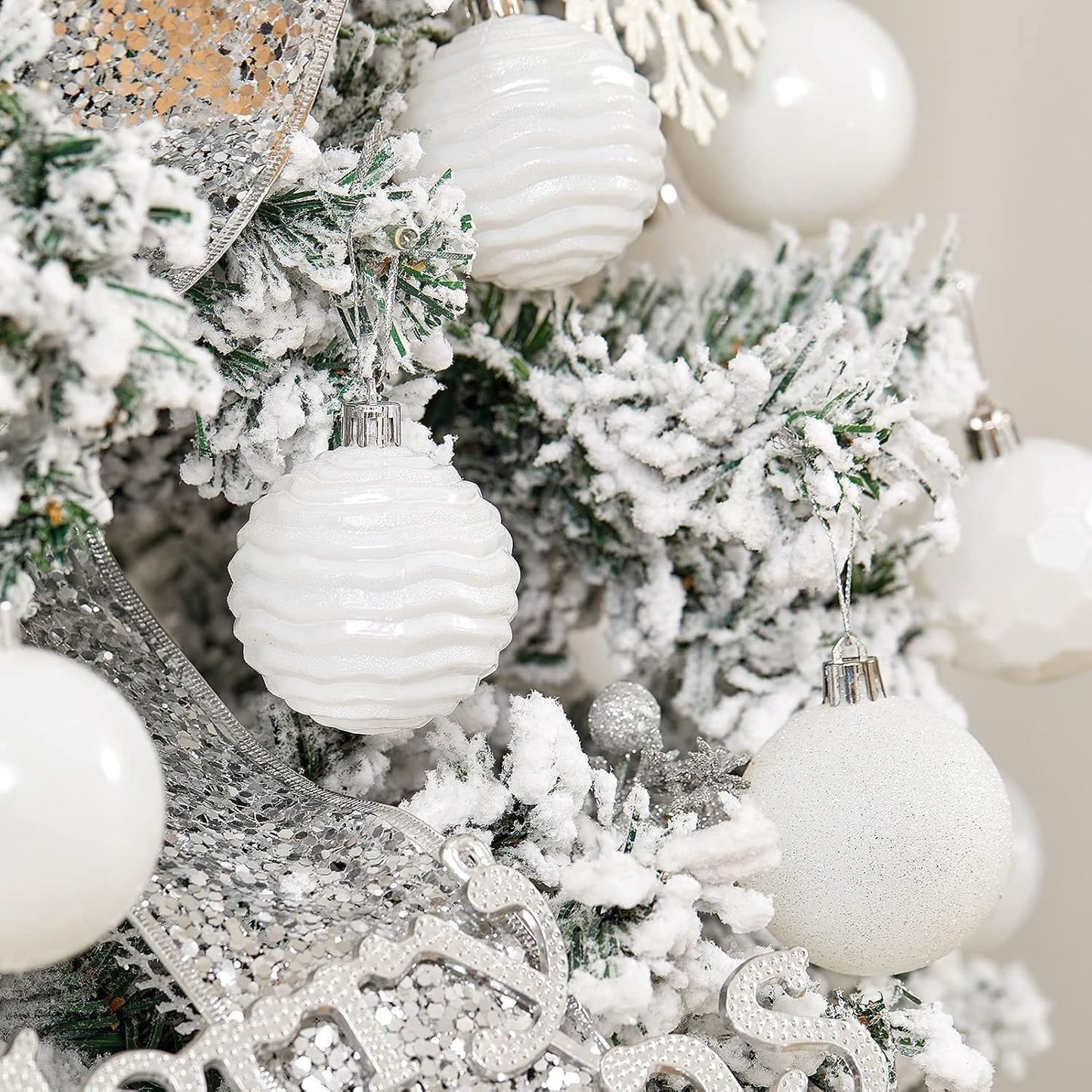 XmasExp 24ct Christmas Ball Ornaments Shatterproof Xmas Tree Hanging Balls Decorations Perfect for Halloween Decorations Holiday Wedding Christmas Decor(2.36"/60mm, White)