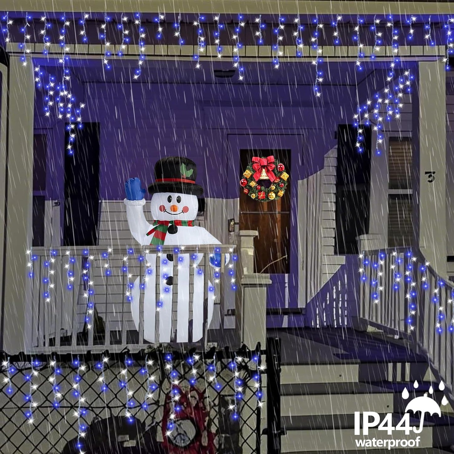 800 LED Icicle Lights Blue and White